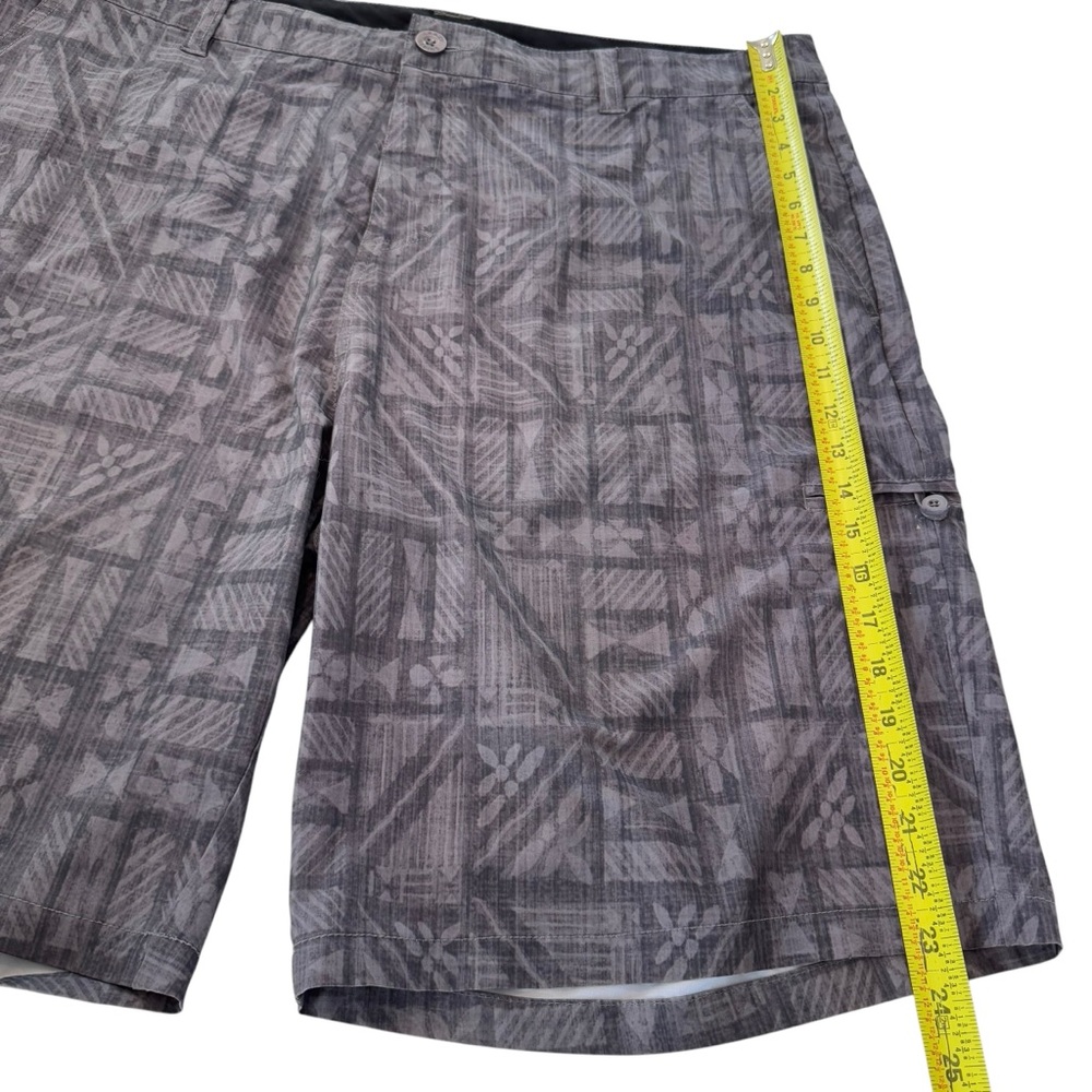 Crazy Shirts Expedition Hybrid Shorts Men 40 x 11” Gray Geometric Hawaiian Cargo - Picture 13 of 13